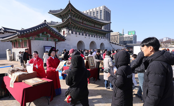 한 해 행운 담은 세화 나눔