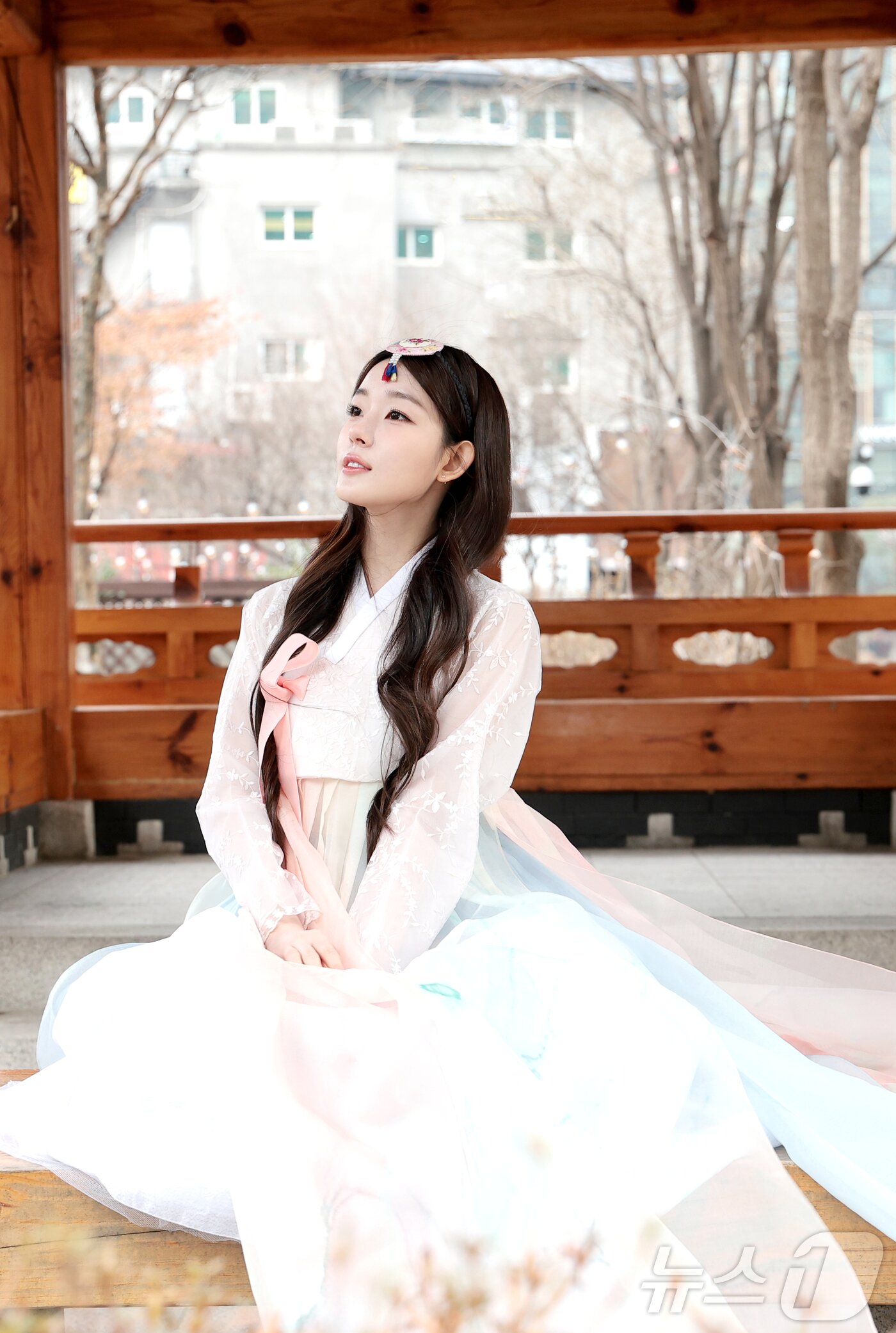 이프아이 카시아, 한복 입고 화보를