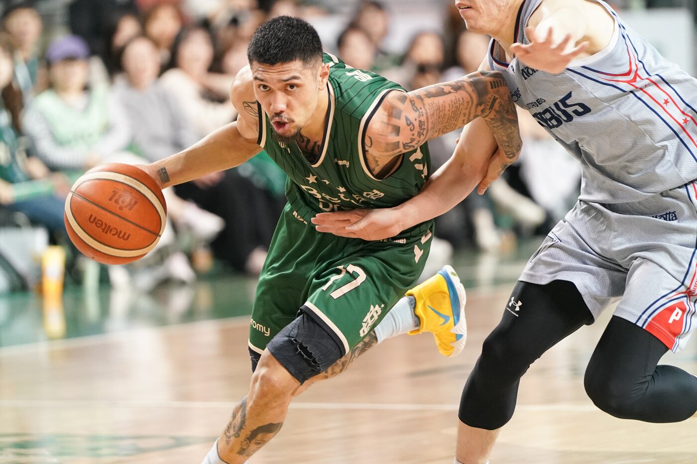 본문 이미지 - 원주 DB 이선 알바노는 16일 원주DB프로미아레나에서 열린 울산 현대모비스와 2025-26 프로농구 경기에서 27점 6어시스트로 활약해 팀의 90-80 승리를 이끌었다. (KBL 제공)