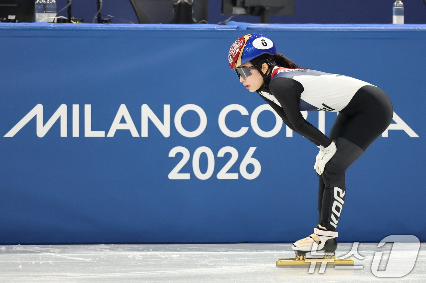 (밀라노=뉴스1) 김진환 기자 = 쇼트트랙 김길리가 16일(현지시간) 이탈리아 밀라노 아이스스케이팅 아레나에서 열린 2026 밀라노·코르티나담페초 동계올림픽 쇼트트랙 여자 1000 …