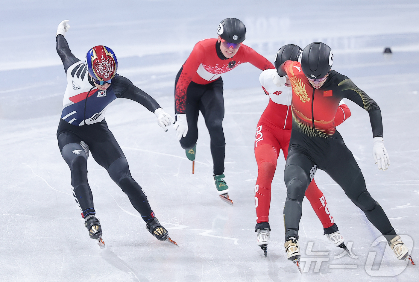 (밀라노=뉴스1) 김성진 기자 = 쇼트트랙 황대헌이 16일(현지시간) 이탈리아 밀라노 아이스스케이팅 아레나에서 열린 2026 밀라노·코르티나담페초 동계올림픽 쇼트트랙 남자 500m …