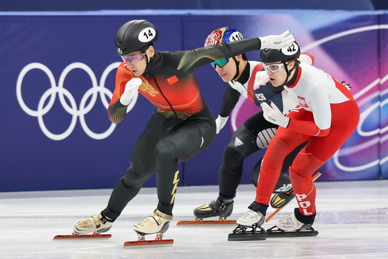 중국에 막히는 황대헌