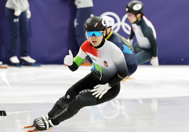 '헝가리 귀화' 문원준, 조2위로 통과