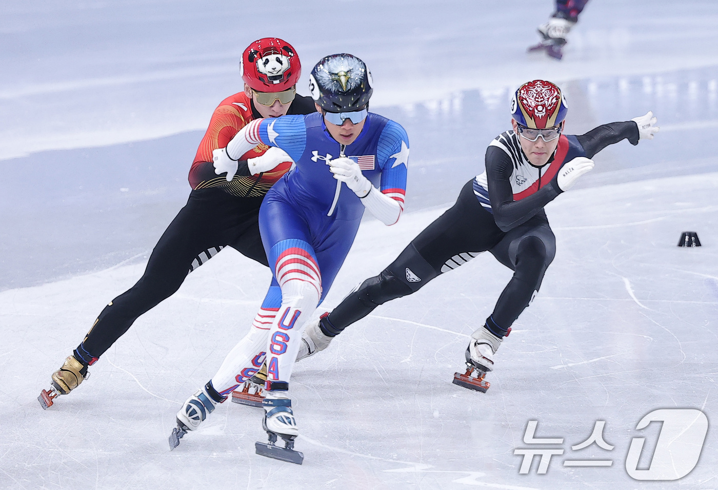 (밀라노=뉴스1) 김성진 기자 = 쇼트트랙 임종언이 16일(현지시간) 이탈리아 밀라노 아이스스케이팅 아레나에서 열린 2026 밀라노·코르티나담페초 동계올림픽 쇼트트랙 남자 500m …