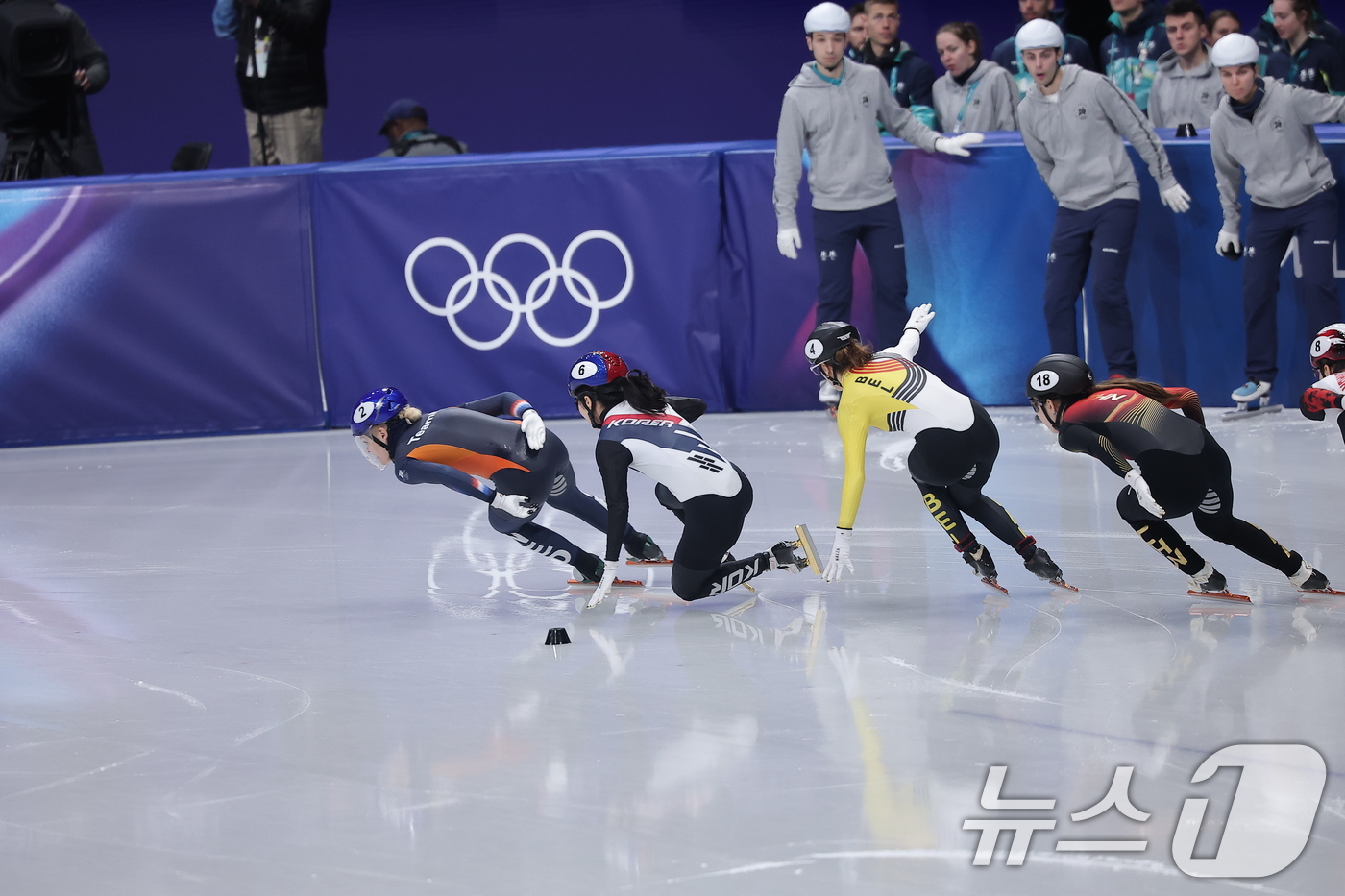 (밀라노=뉴스1) 김성진 기자 = 쇼트트랙 김길리가 16일(현지시간) 이탈리아 밀라노 아이스스케이팅 아레나에서 열린 2026 밀라노·코르티나담페초 동계올림픽 쇼트트랙 여자 1000 …