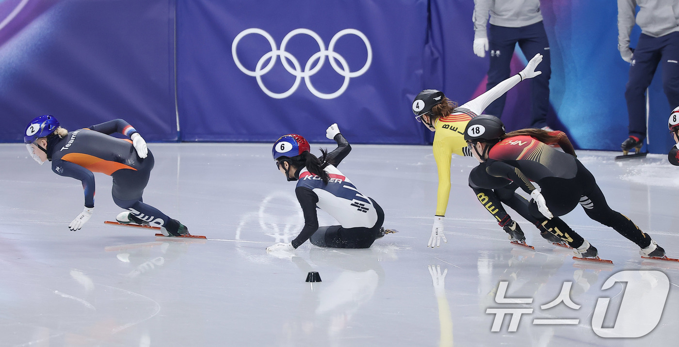 (밀라노=뉴스1) 김성진 기자 = 쇼트트랙 김길리가 16일(현지시간) 이탈리아 밀라노 아이스스케이팅 아레나에서 열린 2026 밀라노·코르티나담페초 동계올림픽 쇼트트랙 여자 1000 …