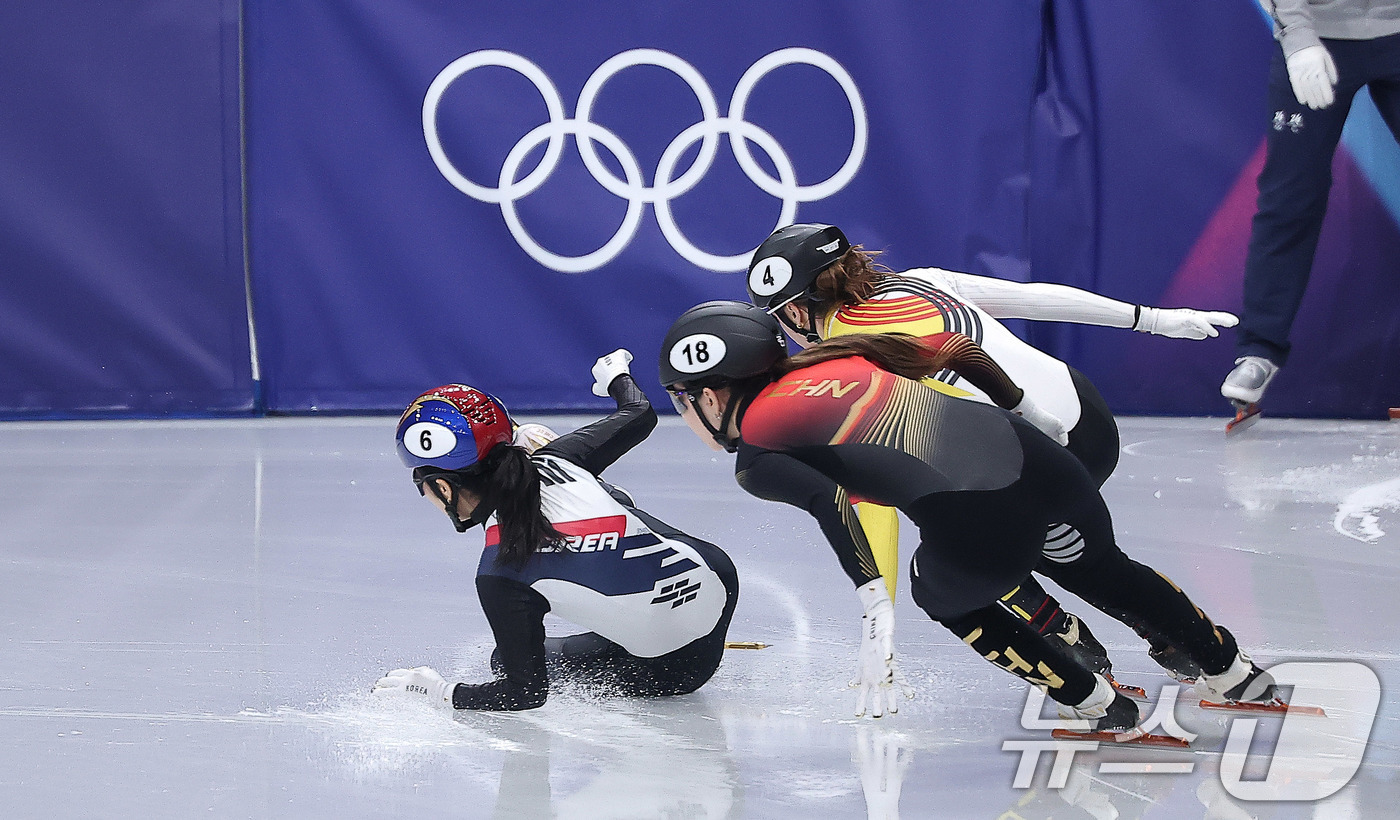 (밀라노=뉴스1) 김성진 기자 = 쇼트트랙 김길리가 16일(현지시간) 이탈리아 밀라노 아이스스케이팅 아레나에서 열린 2026 밀라노·코르티나담페초 동계올림픽 쇼트트랙 여자 1000 …