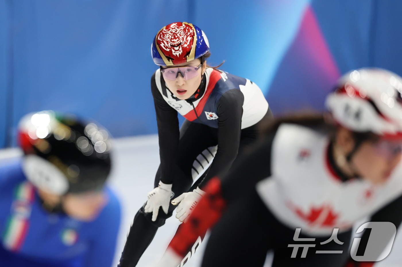 (밀라노=뉴스1) 김진환 기자 = 쇼트트랙 최민정이 16일(현지시간) 이탈리아 밀라노 아이스스케이팅 아레나에서 열린 2026 밀라노·코르티나담페초 동계올림픽 쇼트트랙 여자 1000 …