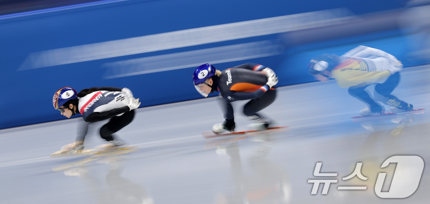 (밀라노=뉴스1) 김성진 기자 = 쇼트트랙 김길리가 16일(현지시간) 이탈리아 밀라노 아이스스케이팅 아레나에서 열린 2026 밀라노·코르티나담페초 동계올림픽 쇼트트랙 여자 1000 …