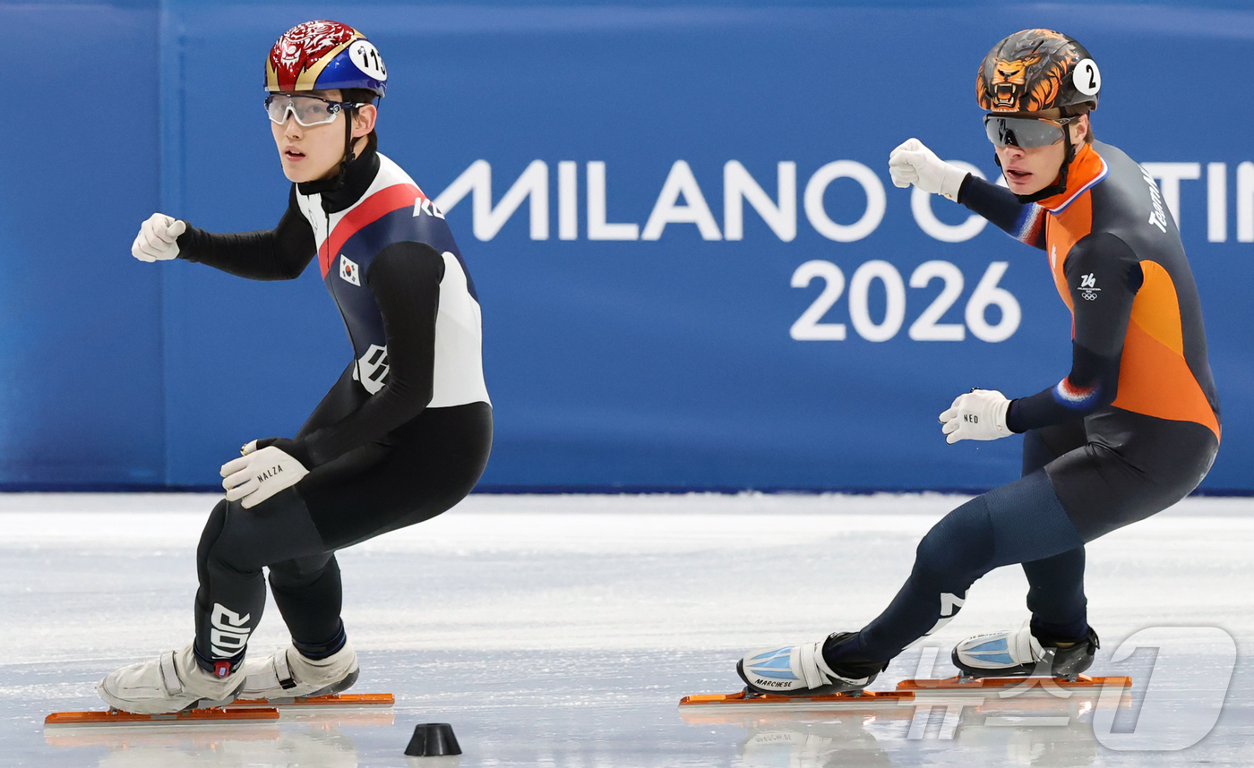 (밀라노=뉴스1) 김진환 기자 = 쇼트트랙 남자 계주 마지막 주자인 임종언이 16일(현지시간) 이탈리아 밀라노 아이스스케이팅 아레나에서 열린 2026 밀라노·코르티나담페초 동계올림 …