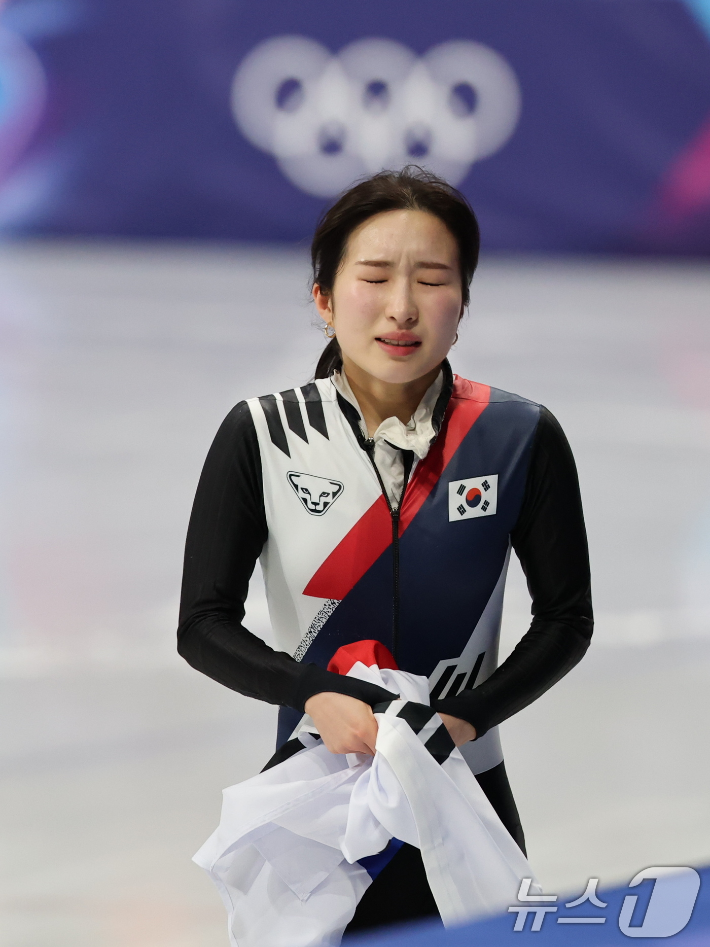 (밀라노=뉴스1) 김진환 기자 = 쇼트트랙 김길리가 16일(현지시간) 이탈리아 밀라노 아이스스케이팅 아레나에서 열린 2026 밀라노·코르티나담페초 동계올림픽 쇼트트랙 여자 1000 …