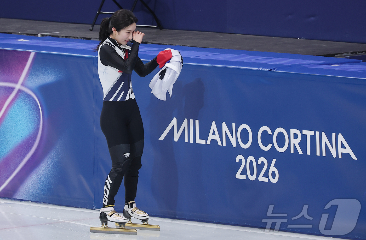 (밀라노=뉴스1) 김성진 기자 = 쇼트트랙 김길리가 16일(현지시간) 이탈리아 밀라노 아이스스케이팅 아레나에서 열린 2026 밀라노·코르티나담페초 동계올림픽 쇼트트랙 여자 1000 …