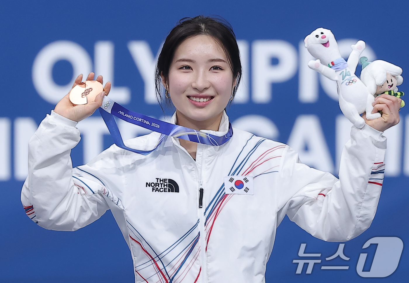 (밀라노=뉴스1) 김성진 기자 = 쇼트트랙 김길리가 16일(현지시간) 이탈리아 밀라노 아이스스케이팅 아레나에서 열린 2026 밀라노·코르티나담페초 동계올림픽 쇼트트랙 여자 1000 …