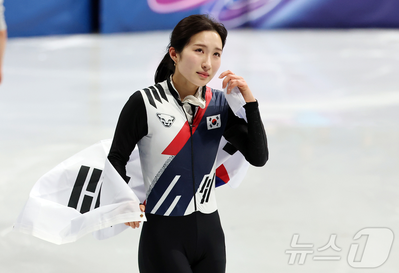 (밀라노=뉴스1) 김진환 기자 = 쇼트트랙 김길리가 16일(현지시간) 이탈리아 밀라노 아이스스케이팅 아레나에서 열린 2026 밀라노·코르티나담페초 동계올림픽 쇼트트랙 여자 1000 …