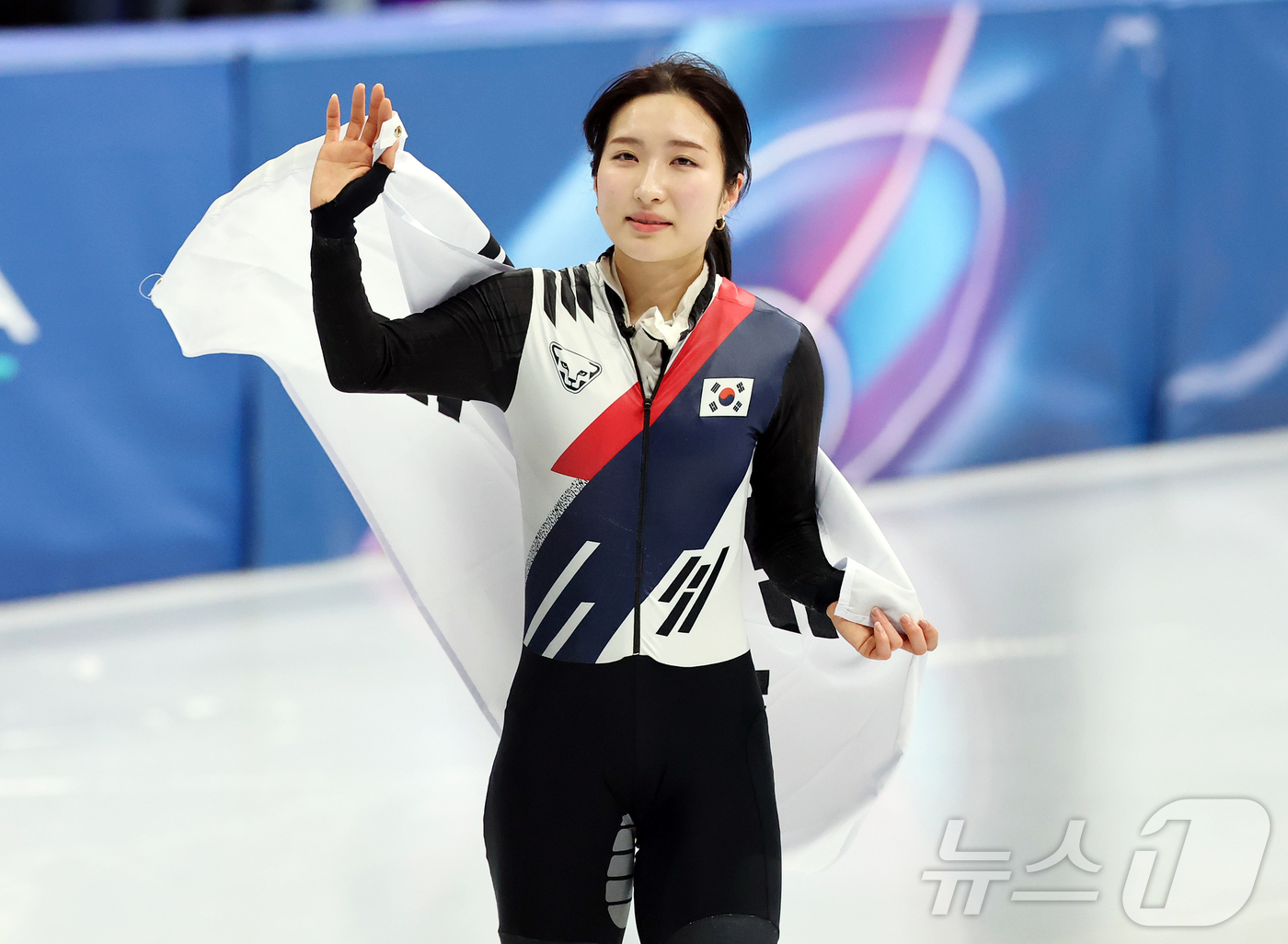 (밀라노=뉴스1) 김진환 기자 = 쇼트트랙 김길리가 16일(현지시간) 이탈리아 밀라노 아이스스케이팅 아레나에서 열린 2026 밀라노·코르티나담페초 동계올림픽 쇼트트랙 여자 1000 …