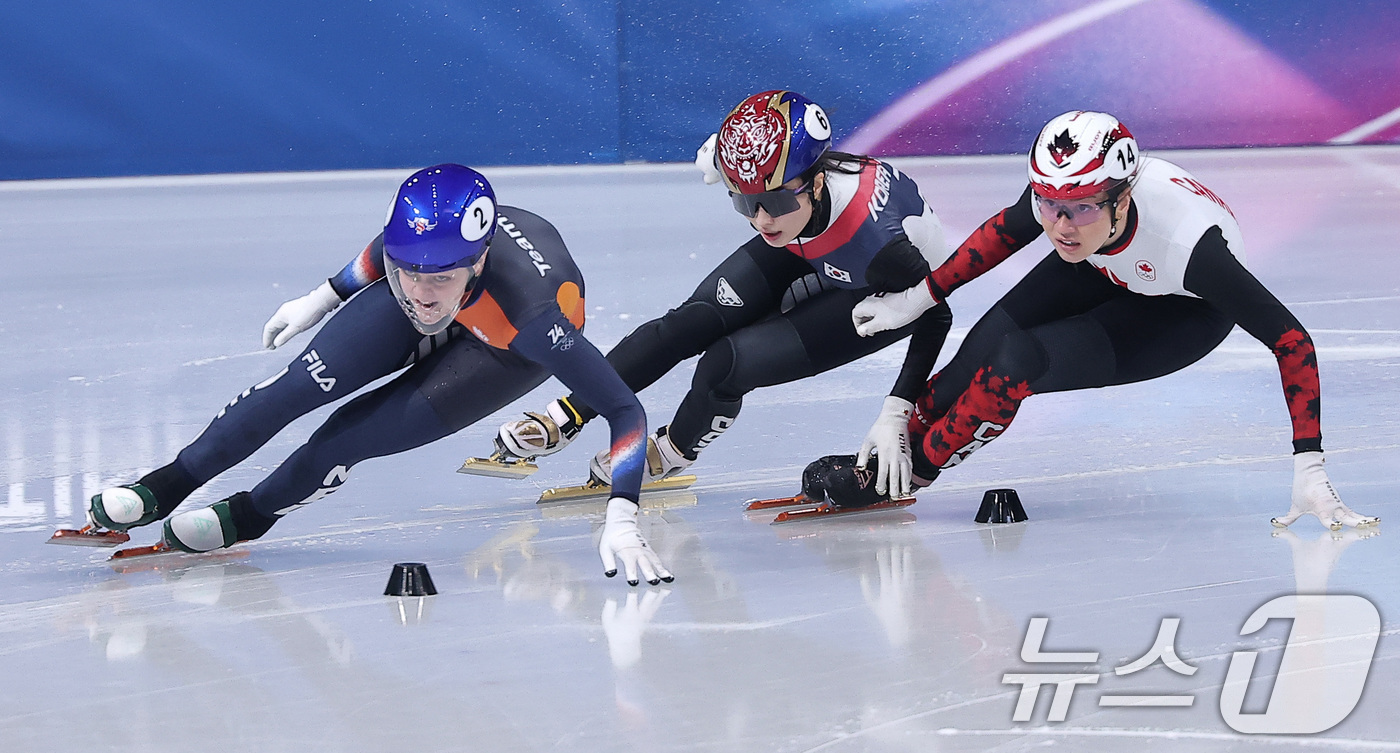 (밀라노=뉴스1) 김성진 기자 = 쇼트트랙 김길리가 16일(현지시간) 이탈리아 밀라노 아이스스케이팅 아레나에서 열린 2026 밀라노·코르티나담페초 동계올림픽 쇼트트랙 여자 1000 …