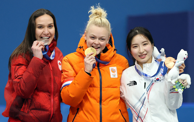 쇼트트랙 여자 1000m 영광의 주인공들