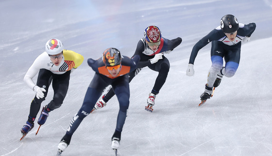 치고 나가는 신동민