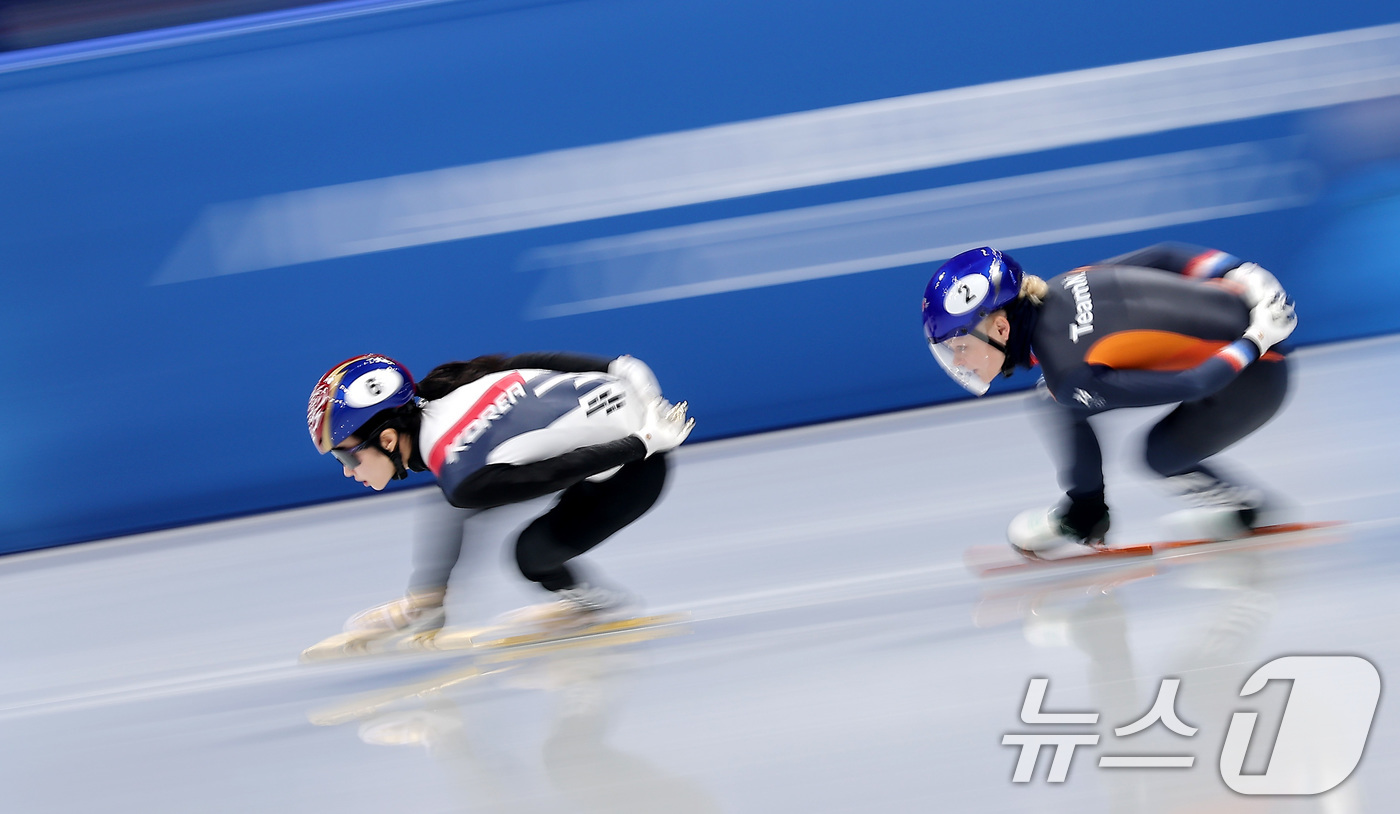 (밀라노=뉴스1) 김성진 기자 = 쇼트트랙 김길리가 16일(현지시간) 이탈리아 밀라노 아이스스케이팅 아레나에서 열린 2026 밀라노·코르티나담페초 동계올림픽 쇼트트랙 여자 1000 …