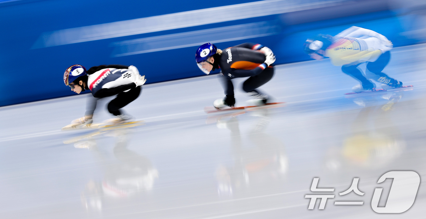 (밀라노=뉴스1) 김성진 기자 = 쇼트트랙 김길리가 16일(현지시간) 이탈리아 밀라노 아이스스케이팅 아레나에서 열린 2026 밀라노·코르티나담페초 동계올림픽 쇼트트랙 여자 1000 …