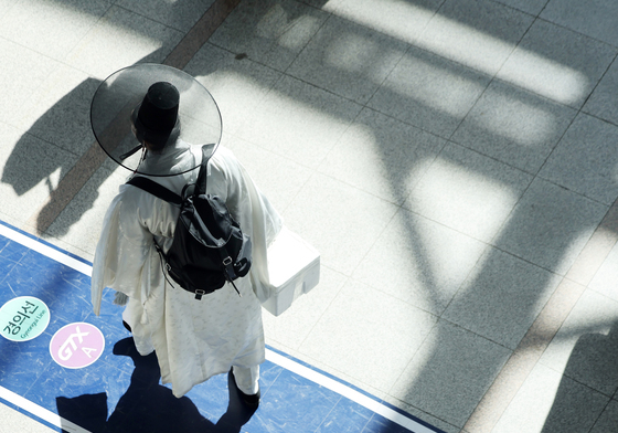 '갓 쓰고 고향 다녀왔습니다'