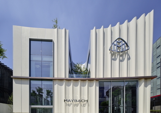 한국, 마이바흐·포르쉐 럭셔리 브랜드 '성지'로…아태 간판 등극