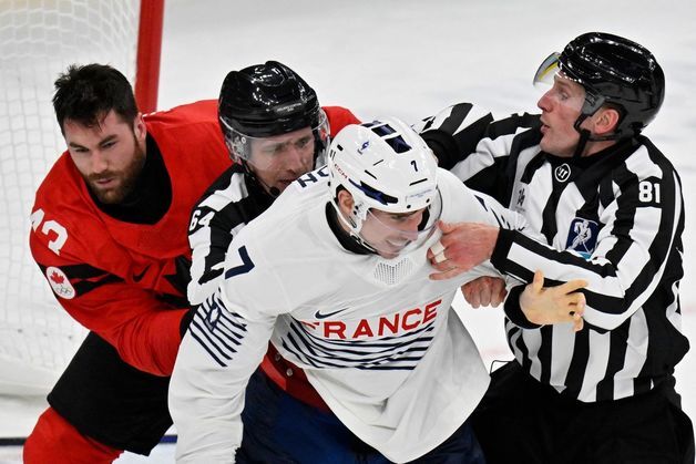 아이스하키 난투극…프랑스는 중징계, 캐나다는 영웅대접 왜?