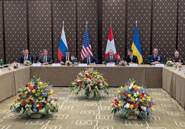 유럽 정보수장들 "러, 협상 연극 중…연내 평화협정 어려워"