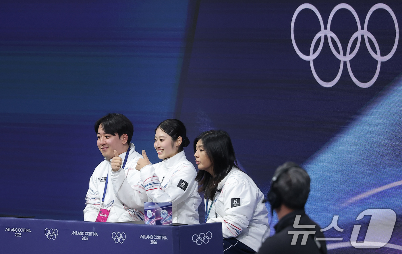 (밀라노=뉴스1) 김성진 기자 = 피겨 이해인이 17일(현지시간) 이탈리아 밀라노 아이스스케이팅 아레나에서 열린 2026 밀라노·코르티나담페초 동계올림픽 피겨 스케이팅 여자 싱글 …
