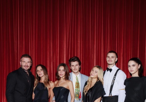 베컴 패밀리, 화려한 가족 사진…'부모와 절연' 장남 브루클린 부부만 없네