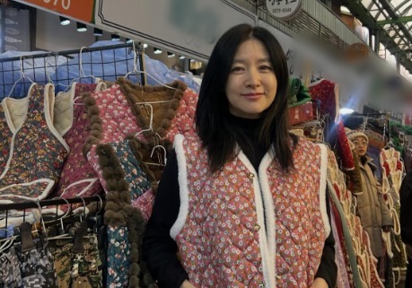 이영애가 김장조끼를? 명절에 전통시장 나들이 간 영애씨 [N샷]