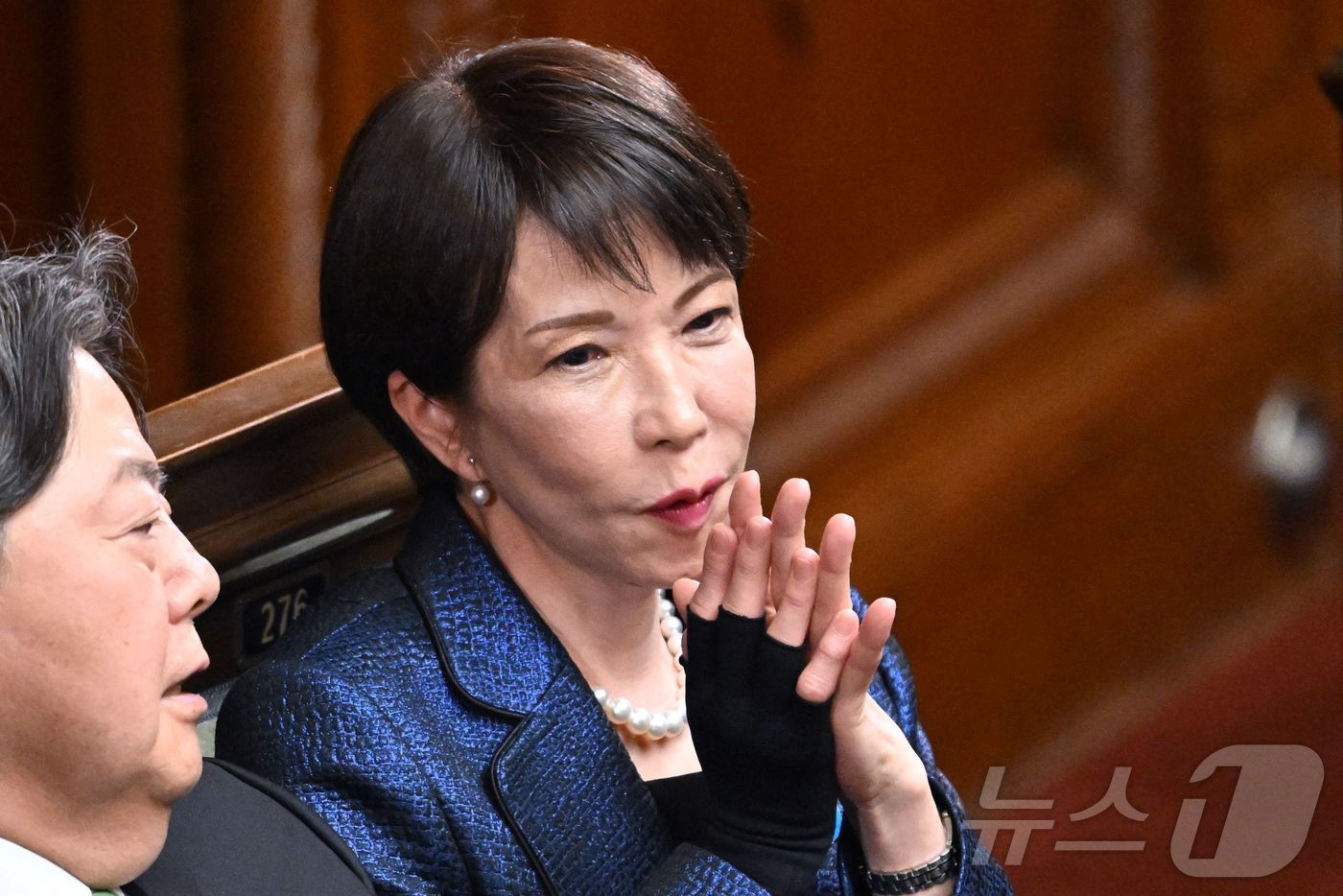 (AFP=뉴스1) 구윤성 기자 = 다카이치 사나에 일본 총리가18일 오후 도쿄 국회 중의원 본회의에서 실시된 총리 지명선거에 참석하고 있다.ⓒ AFP=뉴스1