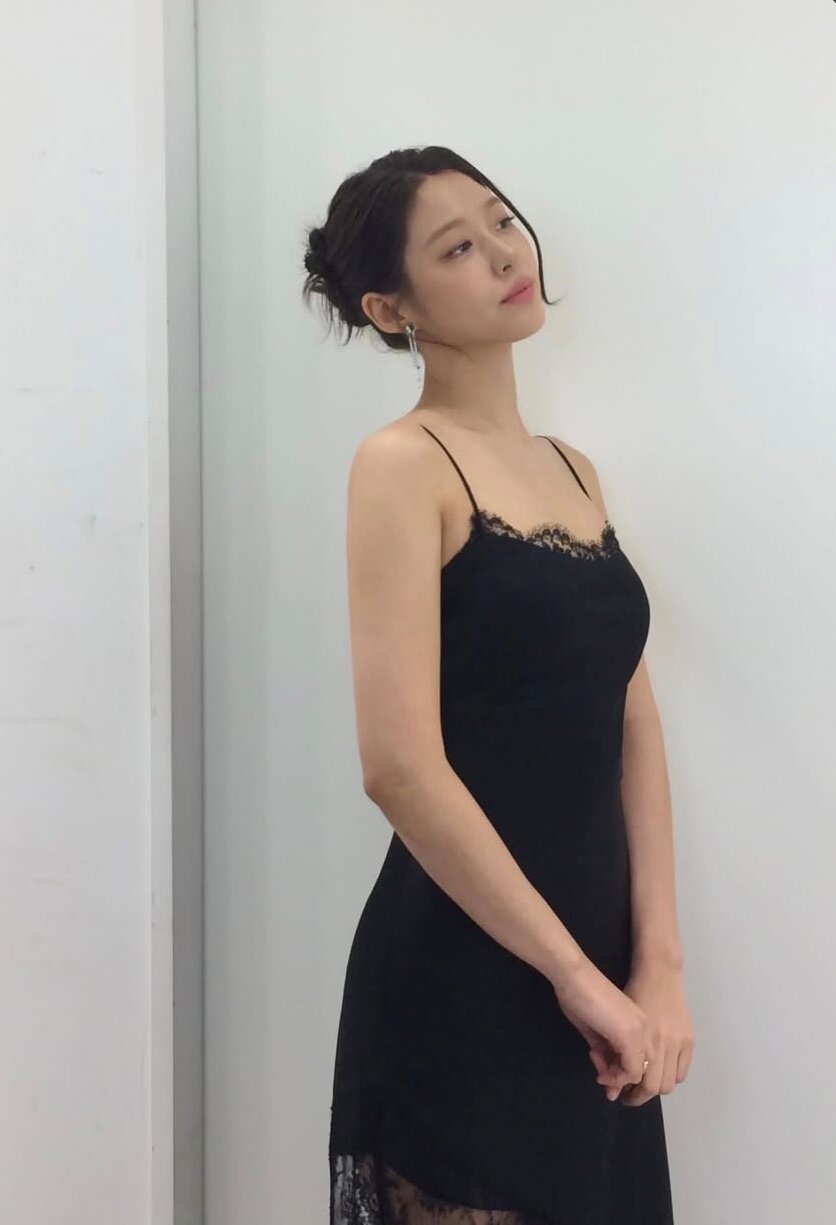 본문 이미지 - 가수 겸 배우 설현 인스타그램 이미지