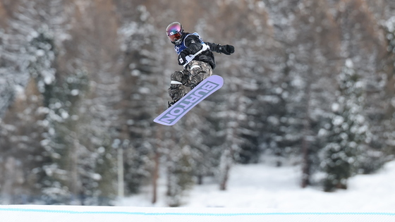 유승은, 오늘은 선수용 보드 타고 날았다