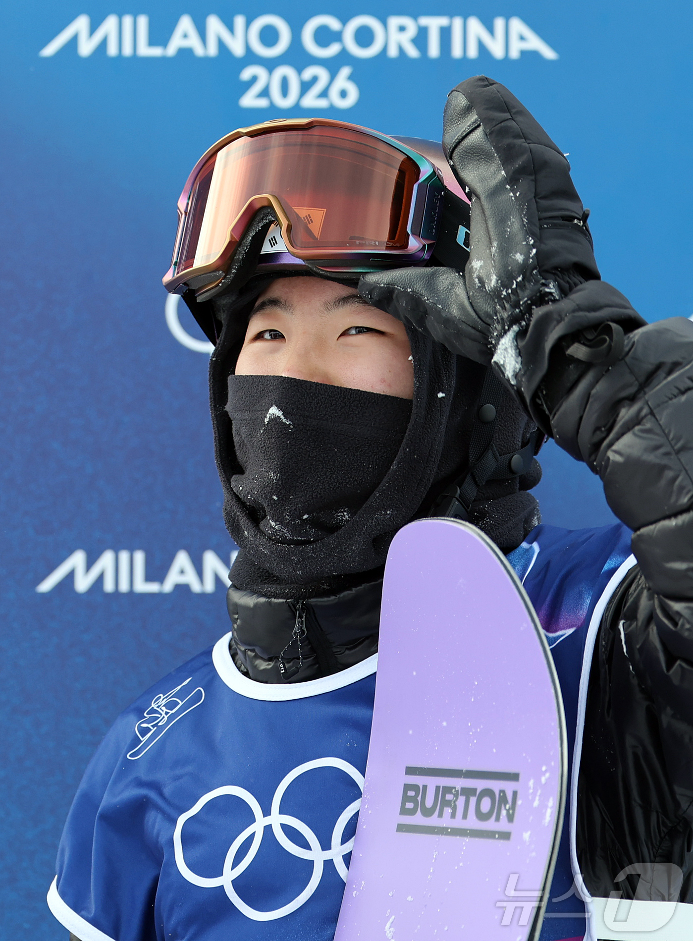 (리비뇨=뉴스1) 김진환 기자 = 스노보드 유승은이 18일(현지시간) 이탈리아 리비뇨 스노파크에서 열린 2026 밀라노·코르티나담페초 동계올림픽 스노보드 여자 슬로프스타일 3차 결 …