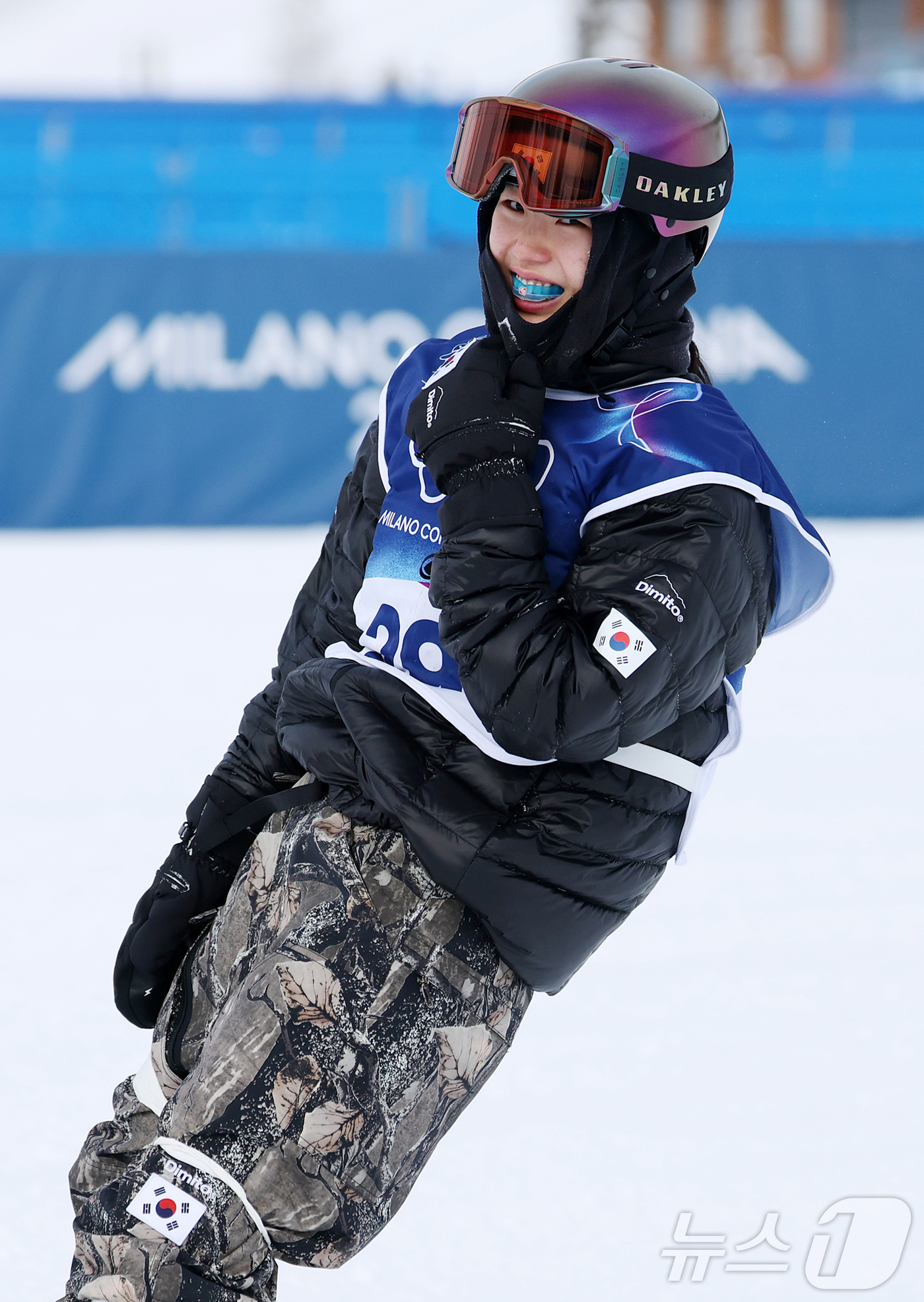 (리비뇨=뉴스1) 김진환 기자 = 스노보드 유승은이 18일(현지시간) 이탈리아 리비뇨 스노파크에서 열린 2026 밀라노·코르티나담페초 동계올림픽 스노보드 여자 슬로프스타일 3차 결 …