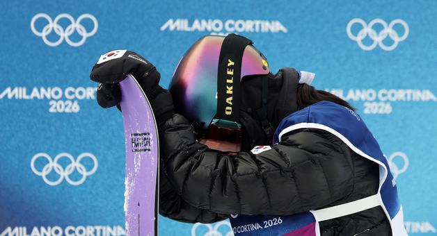 아쉬워하는 유승은