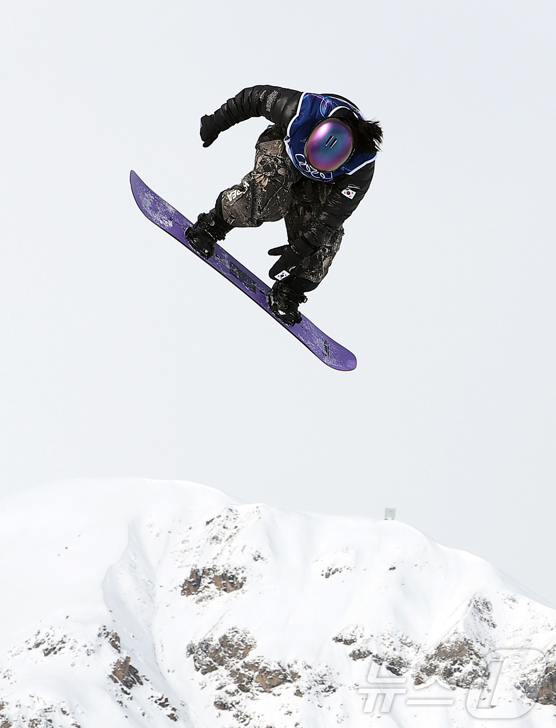 (리비뇨=뉴스1) 김진환 기자 = 스노보드 유승은이 18일(현지시간) 이탈리아 리비뇨 스노파크에서 열린 2026 밀라노·코르티나담페초 동계올림픽 스노보드 여자 슬로프스타일 결선 경 …