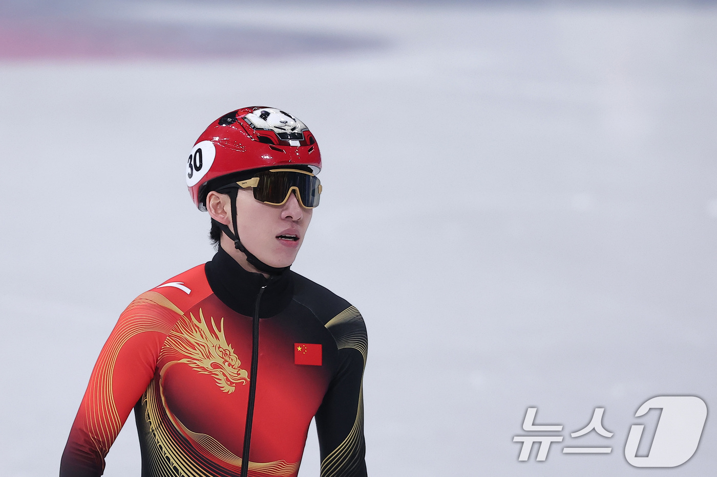 (밀라노=뉴스1) 김성진 기자 = 중국 쇼트트랙 린샤오쥔(한국명 임효준)이 18일(현지시간) 이탈리아 밀라노 아이스스케이팅 아레나에서 열린 2026 밀라노·코르티나담페초 동계올림픽 …