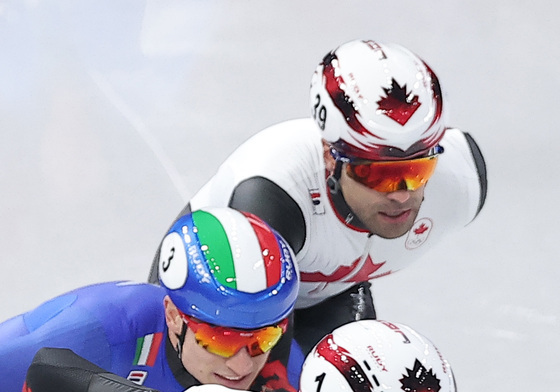 앞서가는 윌리엄 단지누