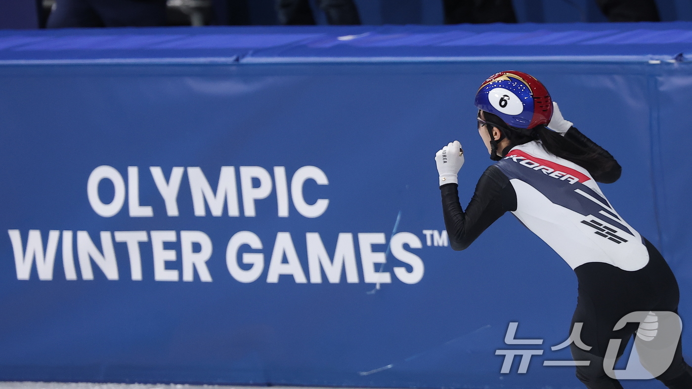 (밀라노=뉴스1) 김성진 기자 = 대한민국 여자 쇼트트랙 대표팀 김길리가 18일(현지시간) 이탈리아 밀라노 아이스스케이팅 아레나에서 열린 2026 밀라노·코르티나담페초 동계올림픽 …