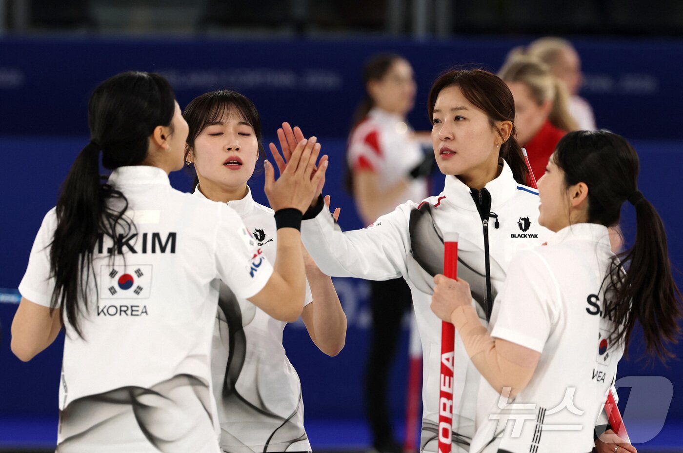 본문 이미지 - 한국 여자 컬링 대표팀.ⓒ 로이터=뉴스1