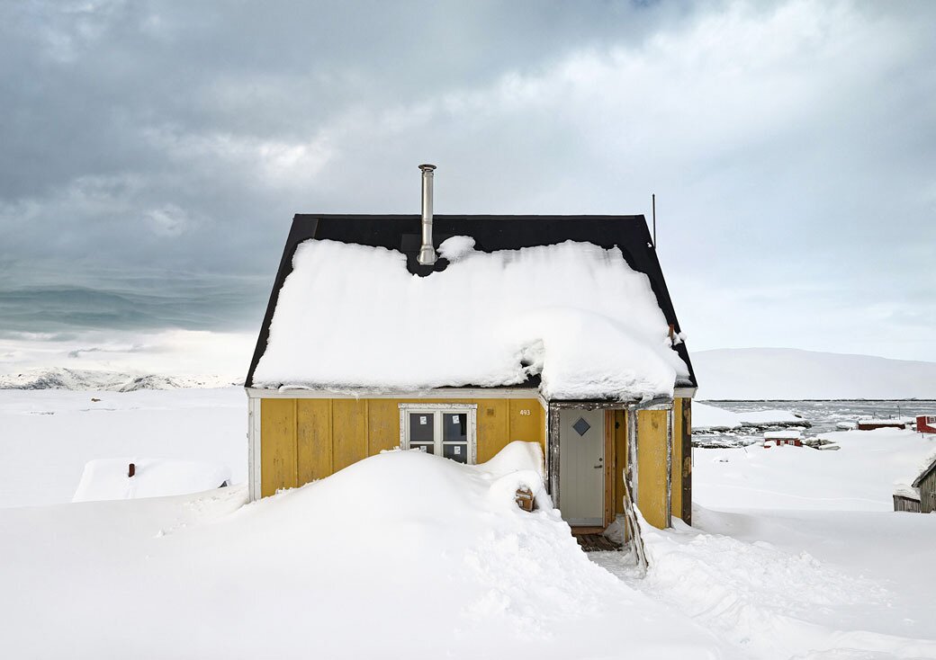 본문 이미지 - 티나 이코넨_Home_12-Isortoq-그린란드_2017 (공근혜갤러리 제공)