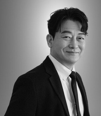 본문 이미지 - 배우 조성하(국립극단 제공)