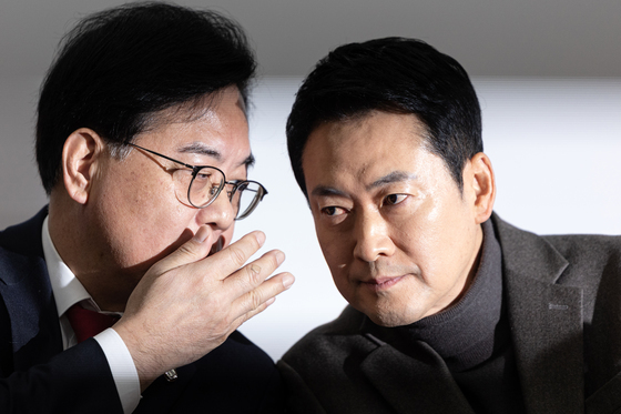 장동혁 '尹 무기징역' 입장 내일 낸다…"여러 의견 청취"