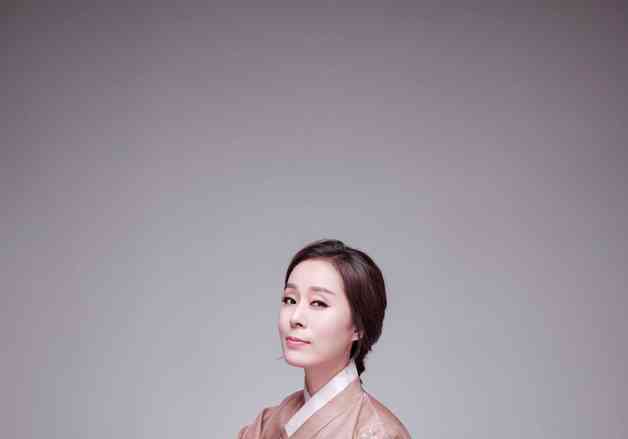 서편제 구성짐과 동편제 웅장함 품었다…박애리 완창판소리 '심청가'