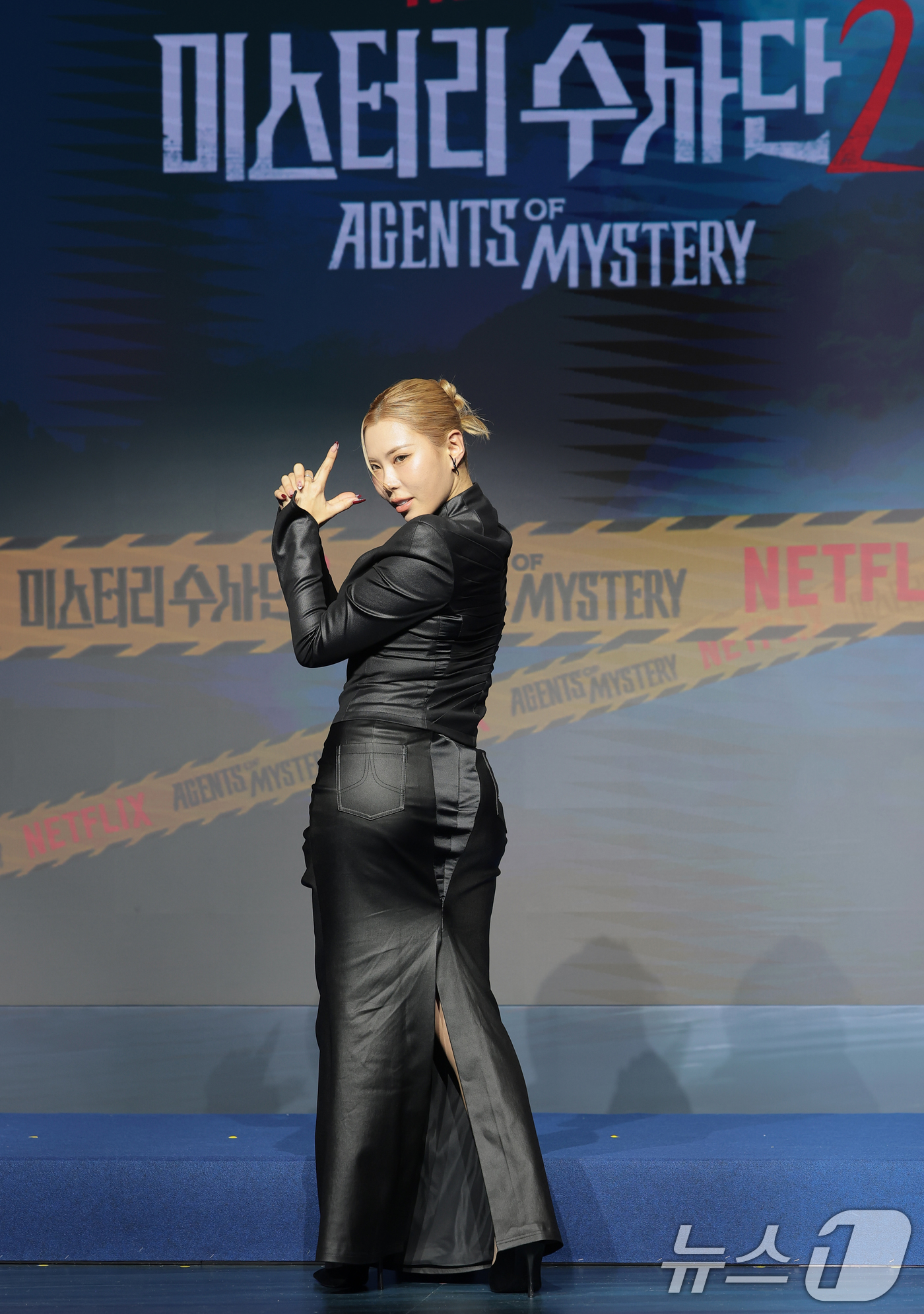 (서울=뉴스1) 권현진 기자 = 안무가 가비가 19일 서울 마포구 호텔 나루 서울 엠갤러리에서 열린 넷플릭스 예능 '미스터리 수사단 시즌2' 제작발표회에서 포즈를 취하고 있다.'미 …