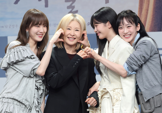 이미숙, 따뜻한 봄 날 하트