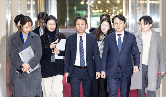 의장실 향하는 한병도·천준호 '본회의 개의 논의'