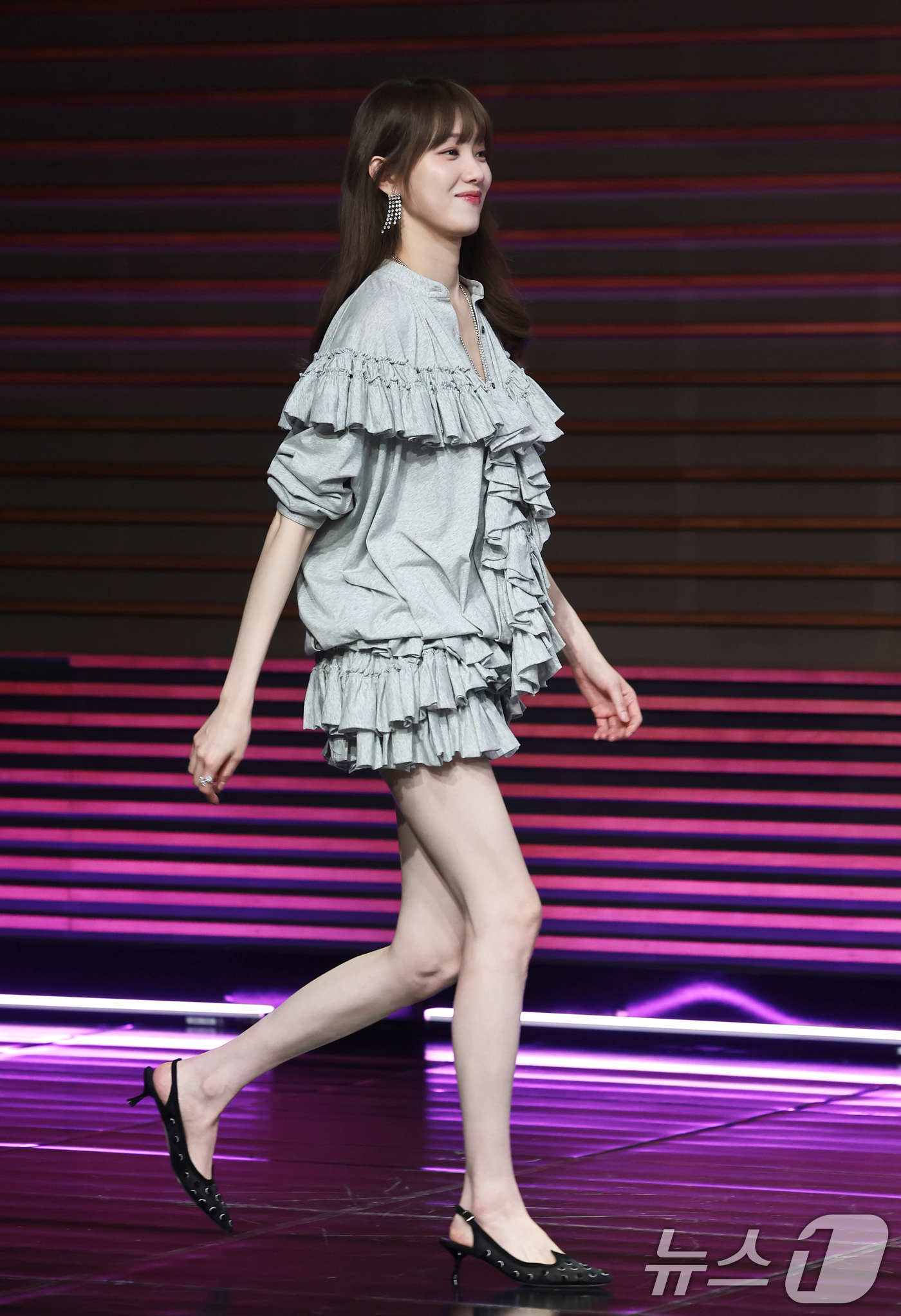 (서울=뉴스1) 권현진 기자 = 배우 이성경이 19일 오후 서울 마포구 MBC 상암 신사옥에서 열린 MBC 새 금토드라마 ‘찬란한 너의 계절에’(극본 조성희) 제작발표회에 참석하고 …